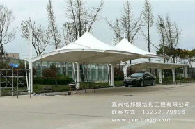 膜結構停車棚廠家改怎么樣選擇合適的